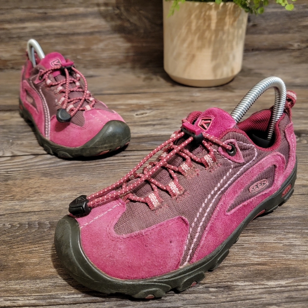 Keen youth shoes sz US 3